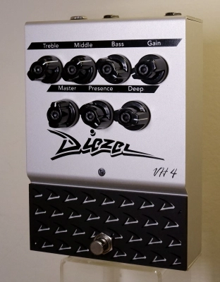 Diezel VH4 Distortion Pedal 2